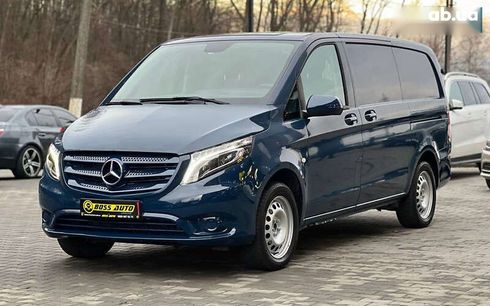 Mercedes-Benz V-Класс 2017 - фото 3