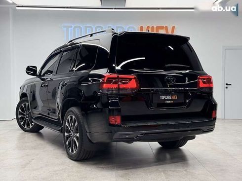 Toyota Land Cruiser 2018 - фото 14