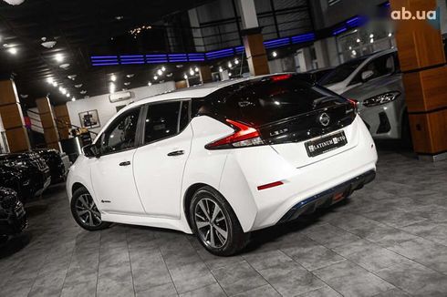 Nissan Leaf 2018 - фото 5