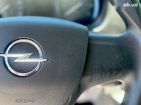 Opel Vivaro 2020 - фото 21