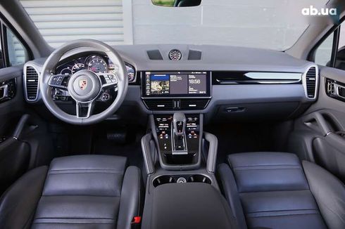 Porsche Cayenne 2019 - фото 16