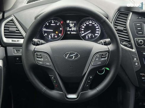 Hyundai Santa Fe 2017 - фото 23