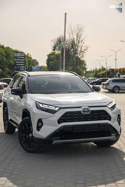 Toyota RAV4 2022 - фото 4