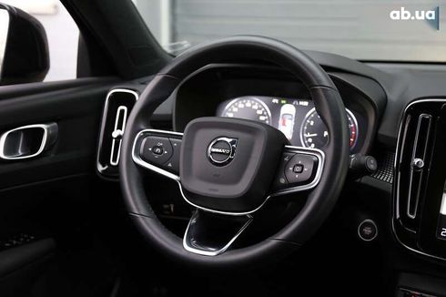 Volvo XC40 2021 - фото 14