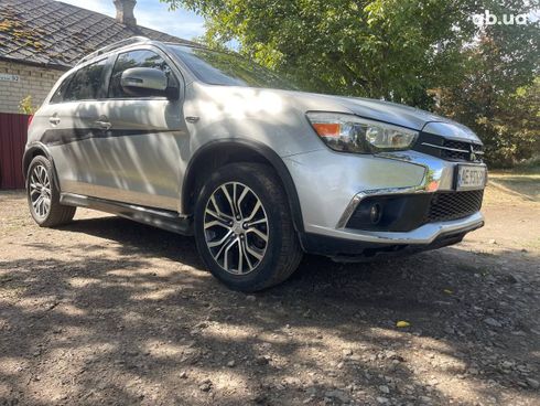 Mitsubishi Outlander 2018 серый - фото 14