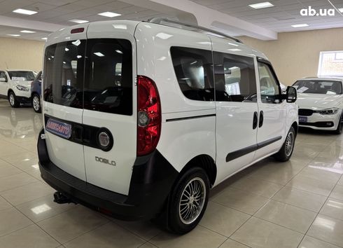Fiat Doblo 2010 белый - фото 8