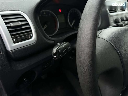 Skoda Fabia 2008 - фото 25