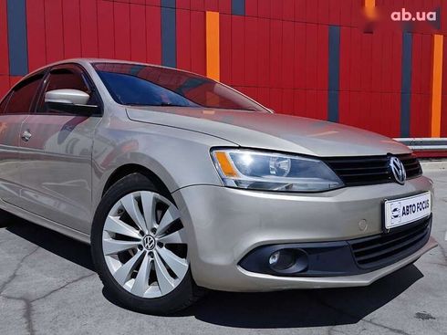 Volkswagen Jetta 2012 - фото 2