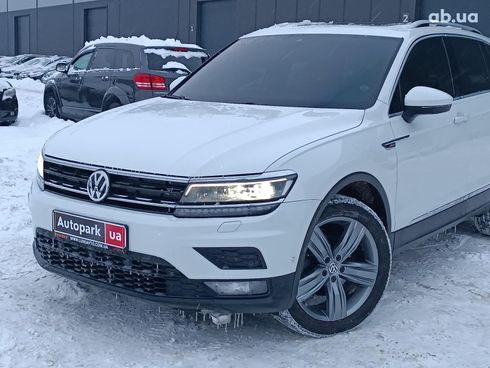Volkswagen Tiguan 2018 белый - фото 4