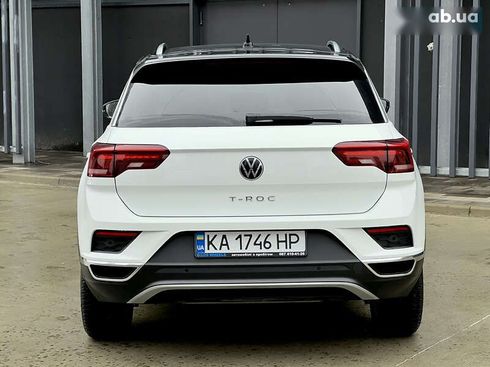 Volkswagen T-Roc 2021 - фото 12