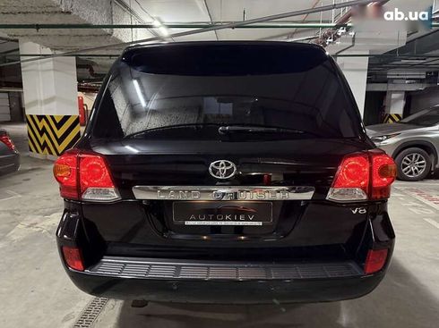 Toyota Land Cruiser 2012 - фото 12