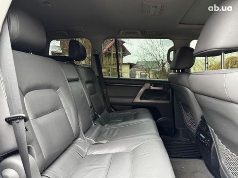 Toyota Land Cruiser 2010 черный - фото 30