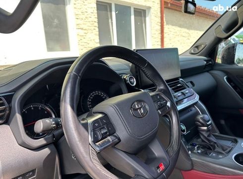 Toyota Land Cruiser 2023 черный - фото 3