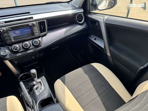 Toyota RAV4 2017 - фото 25