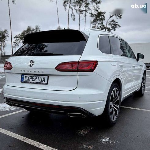 Volkswagen Touareg 2020 - фото 3