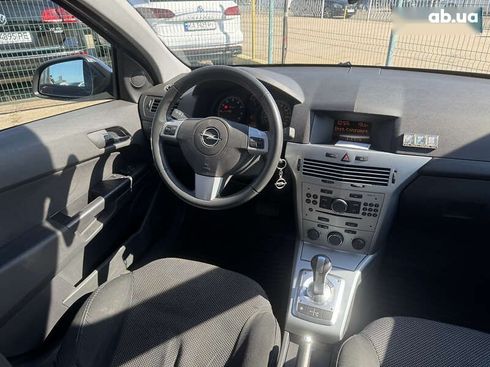 Opel Astra 2012 - фото 26