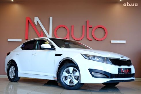 Kia Optima 2013 белый - фото 4