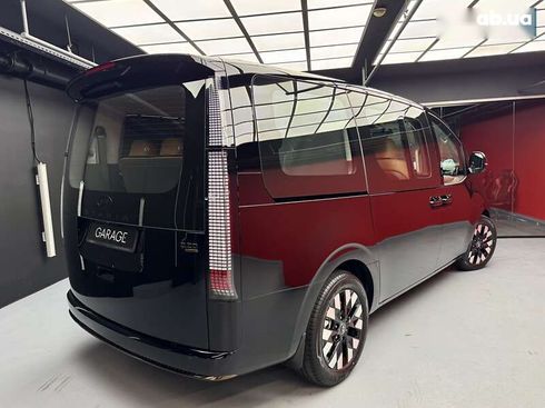 Hyundai Staria 2025 - фото 17