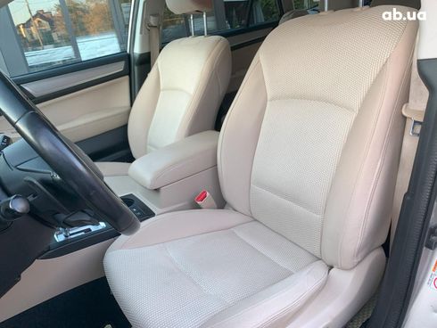 Subaru Outback 2016 бежевый - фото 77