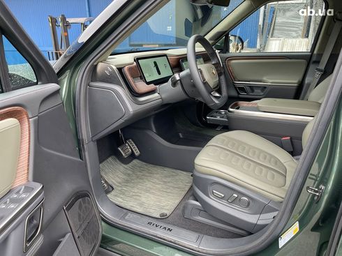 Rivian R1S 2023 - фото 17