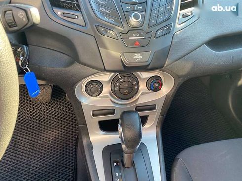 Ford Fiesta 2019 - фото 15
