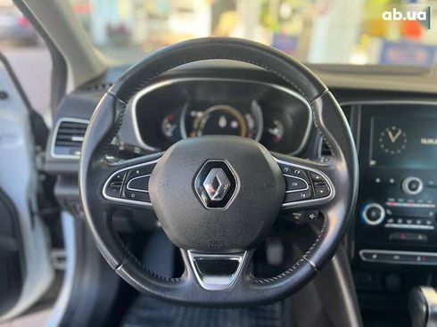 Renault Megane 2017 - фото 20