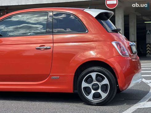 Fiat 500E 2016 - фото 12