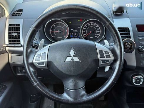 Mitsubishi Outlander 2010 - фото 20
