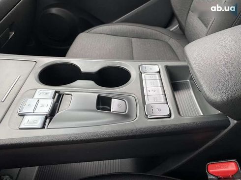 Hyundai Kona Electric 2021 - фото 7