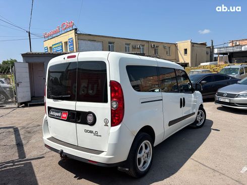 Fiat Doblo 2011 белый - фото 5