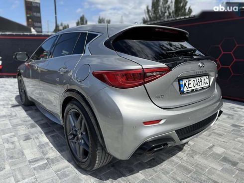 Infiniti Q30 2016 - фото 15