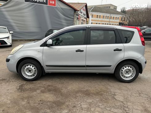 Nissan Note 2008 серый - фото 9