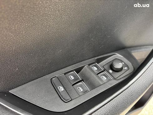 Skoda Karoq 2018 бежевый - фото 19