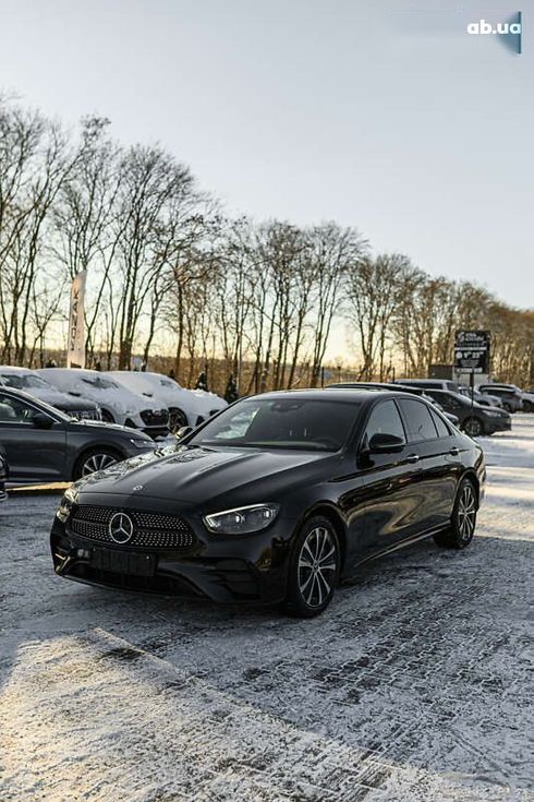 Mercedes-Benz E-Класс 2021 - фото 3