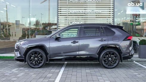 Toyota RAV4 2023 - фото 3