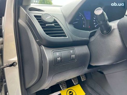 Hyundai Accent 2011 - фото 18