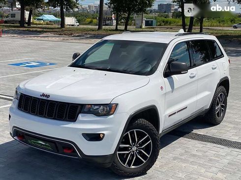 Jeep Grand Cherokee 2018 - фото 3