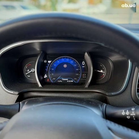 Renault Megane 2018 - фото 25