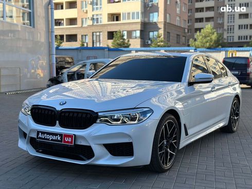 BMW 5 серия 2018 белый - фото 2