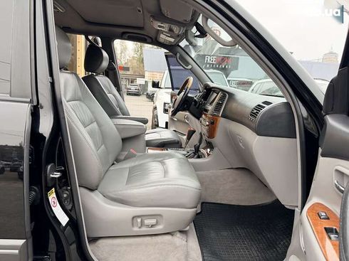 Lexus LX 2006 - фото 16