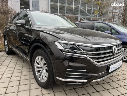 Volkswagen Touareg 2022 - фото 11