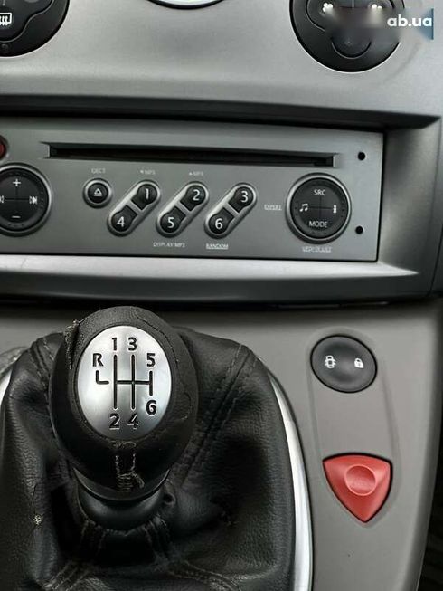 Renault Scenic 2008 - фото 27