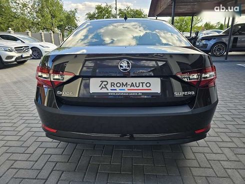 Skoda Superb 2016 - фото 9