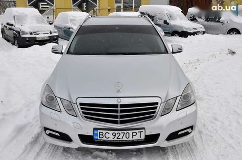 Mercedes-Benz E-Класс 2010 - фото 4