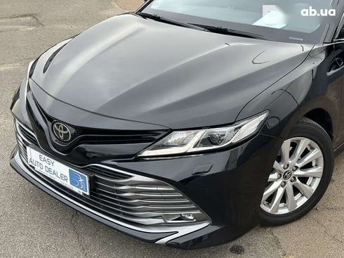 Toyota Camry 2017 - фото 11