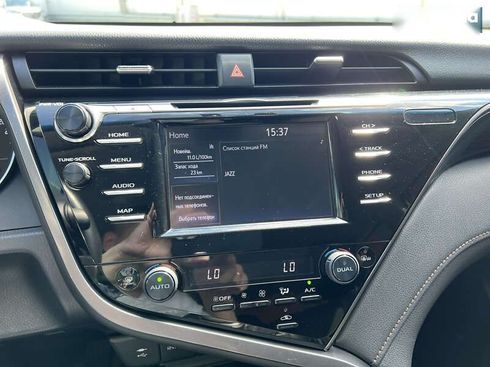 Toyota Camry 2019 - фото 18