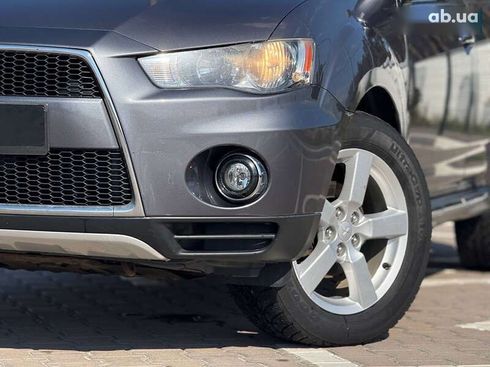 Mitsubishi Outlander 2010 - фото 3