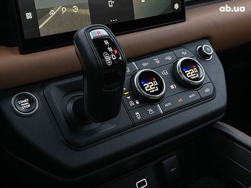 Land Rover Defender 2021 - фото 10