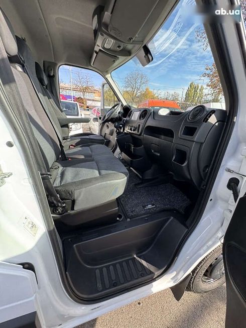 Renault Master 2018 - фото 20