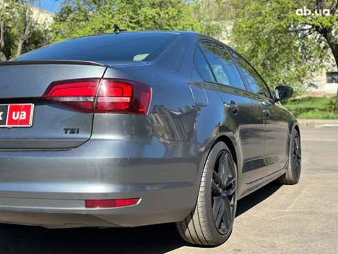 Volkswagen Jetta 2016 серый - фото 9